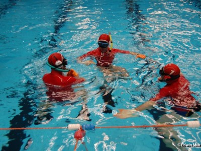 Half_time_for_the_referees_(Pizzaz,_Chris_and_Robert)_01